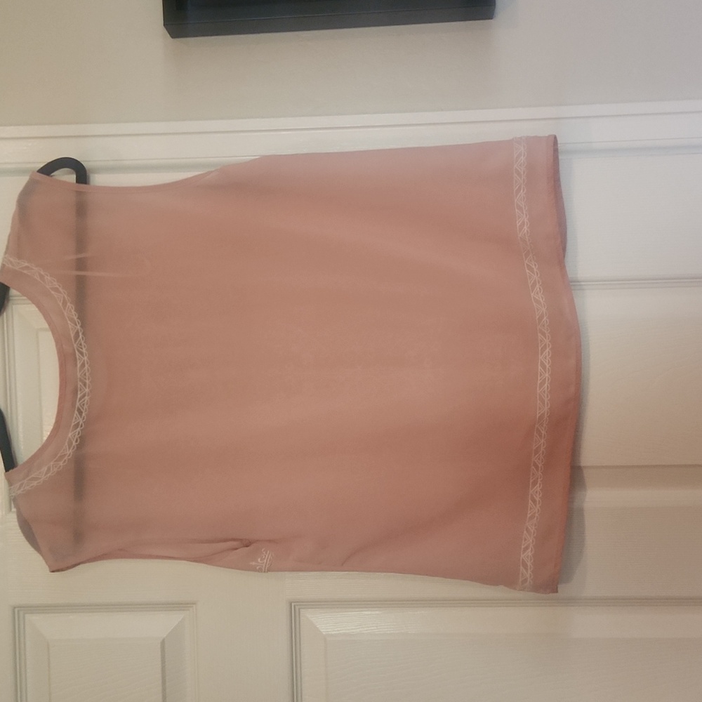 Champagne & Strawberry Sleeveless Blouse Large - Picture 3 of 4